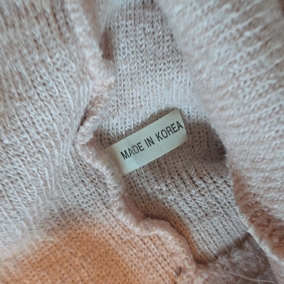 Stylenanda 3ce pink fuzzy knitted tank top - Picture 7 of 8